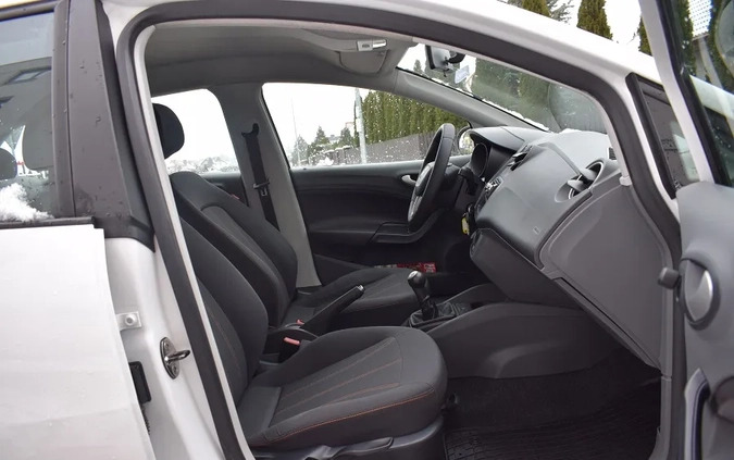 Seat Ibiza cena 18900 przebieg: 152102, rok produkcji 2011 z Kościan małe 301